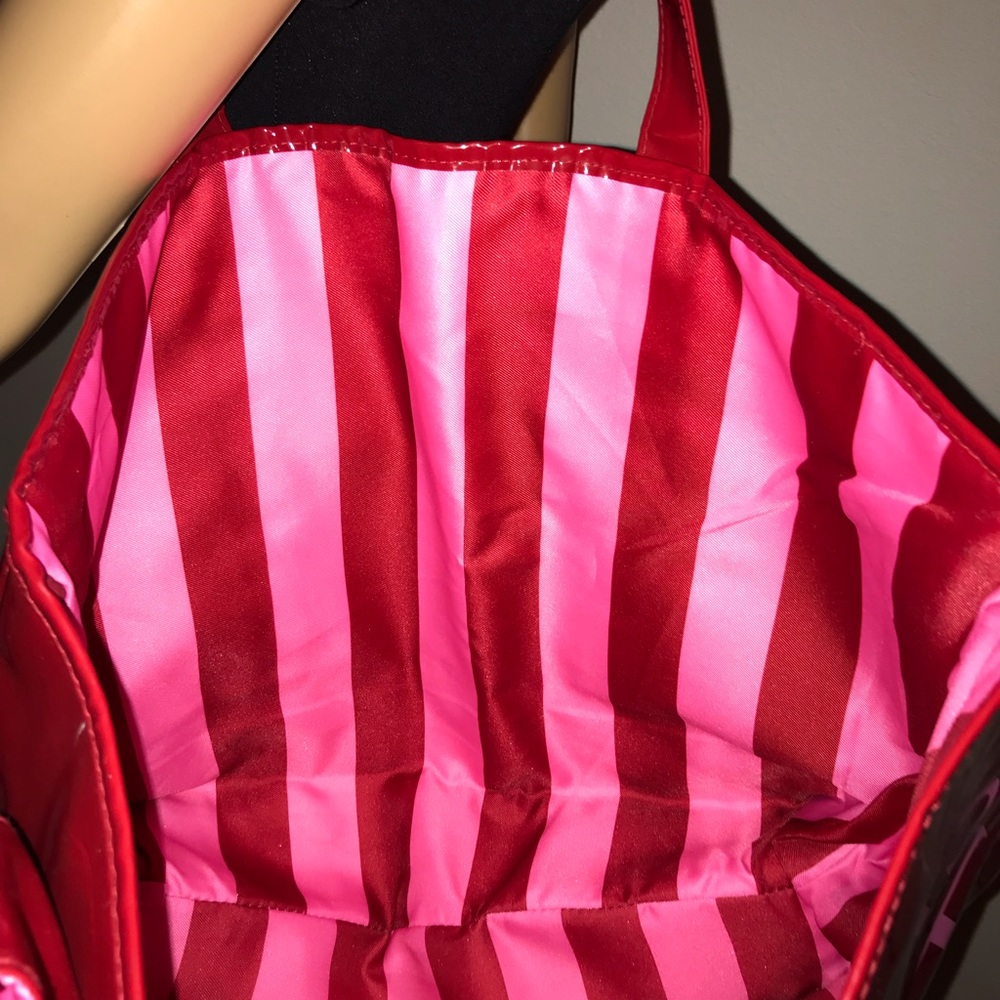 Victoria’s Secret - Picture 4 of 4